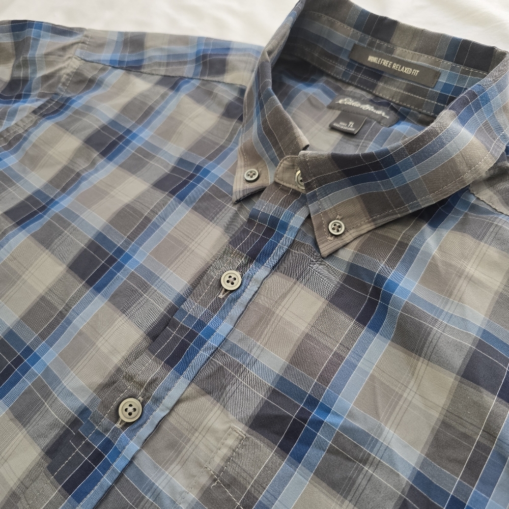 Eddie Bauer Blue Gray Plaid Button Down Shirt Wrinkle Free Relaxed Fit Size TL